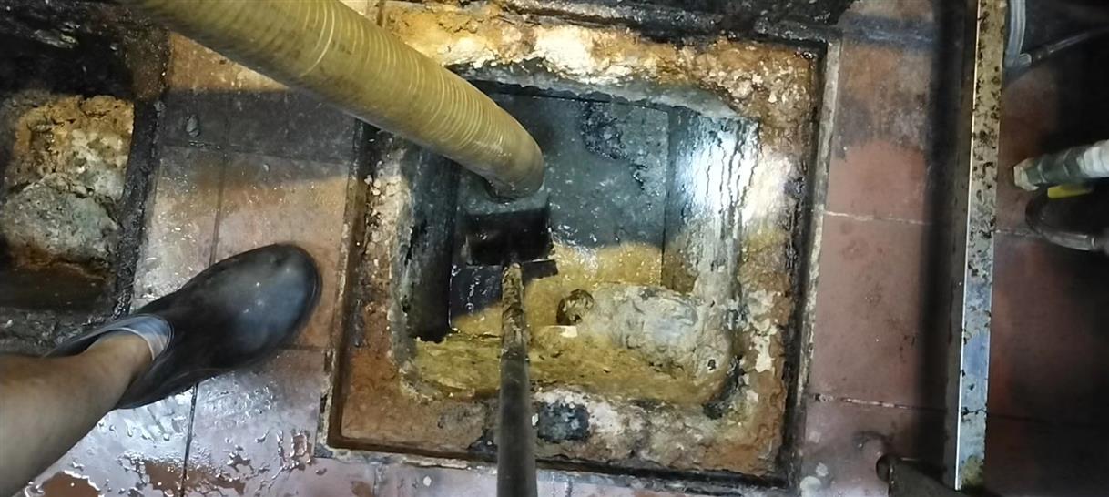 沙湖镇化油池清理-污水池清掏