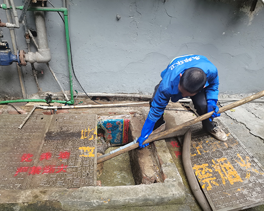 沙湖镇清掏化粪池