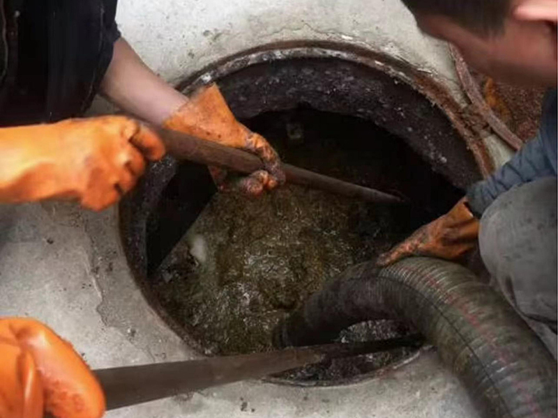 沙湖镇化油池、化粪池清理要做哪些安全措施？